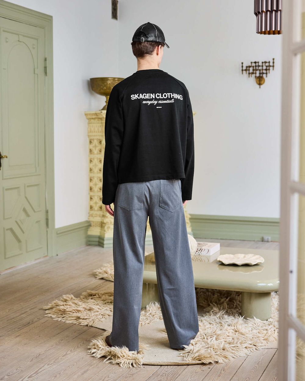 Everyday Essential Raglan Longsleeve Black